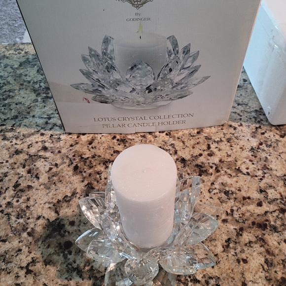 Pillar Crystal candle holder w/ candle - Picture 1 of 2